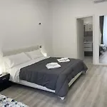 Paradise Termini בית הארחה רומא